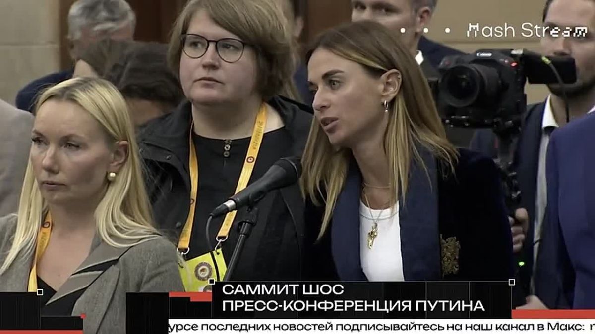 Россия не наносит удары по руководству Украины, потому что для возможных мирных переговоров нужны люди, с которыми можно будет решать вопросы, — Владимир Путин