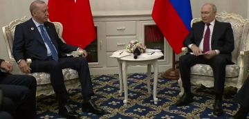 Турция - один из привилегированных партнеров России во внешней политике и в экономике, отметил Путин во время встречи с Эрдоганом в Бишкеке