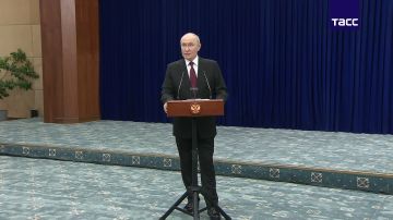 Путин в ответ на слова Зеленского отметил, что "с террористами переговоров не ведут"