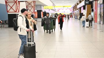 В Минтрансе ответили на угрозы Зеленского, что будут удары по пассажирским самолетам
