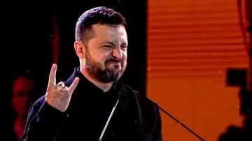 Будущего нет. Зеленский оставляет Украину без людей и земли