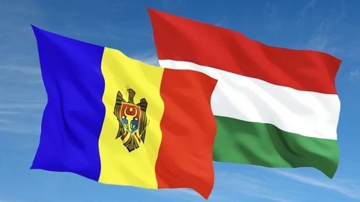 "Молдова "идет в Европу" прицепом к Украине": Что не так в переговорном процессе о вступлении в ЕС и причём здесь Венгрия – мнение