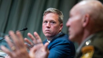 Министр армии США подтвердил увольнение после конфликта в Пентагоне