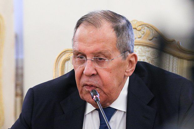Лавров заявил, что Запад хочет увековечить нацистский режим на Украине