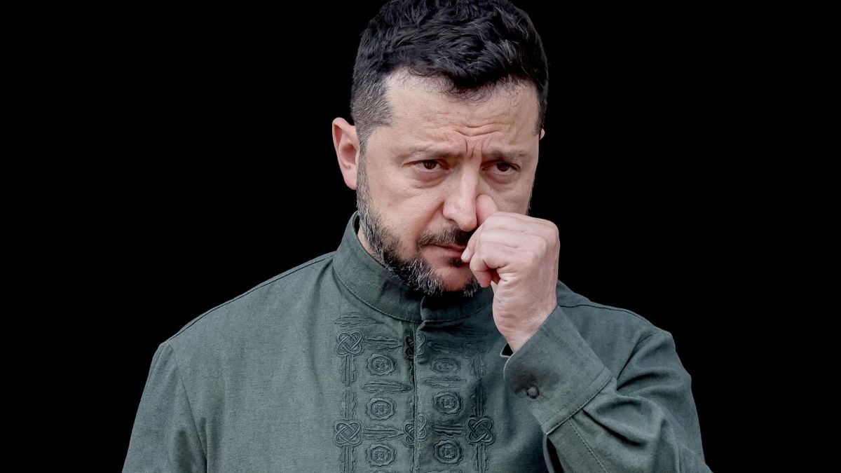 Зеленский уволил заместителей глав СБУ и ГУР после перестрелки в Киеве
