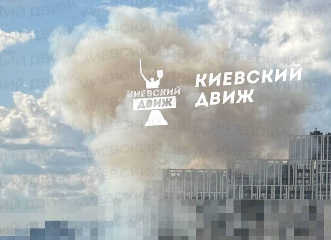 В Киеве прилет по левому берегу в районе ЖК «Славутич»