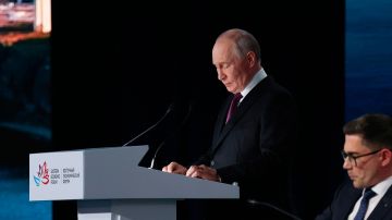 Daily Express нашел «тревожное предупреждение» в словах Путина на ВЭФ