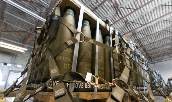 Почему Эстония судится по контрактам на снаряды для Украины