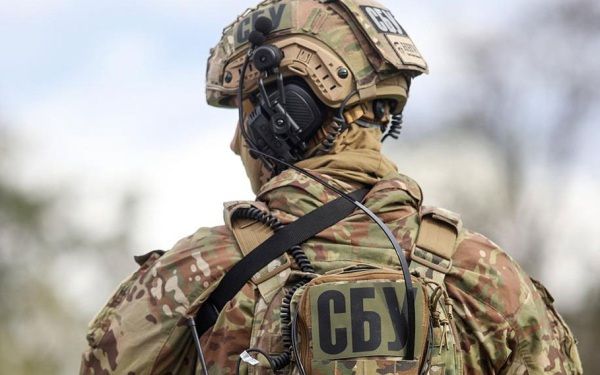 Дрон ударил по зданию СБУ в центре Киева