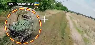 Операторы Южной группировки ВС РФ уничтожили три наземных робототехнических комплекса, сорвав снабжение противника, сообщили в МО РФ