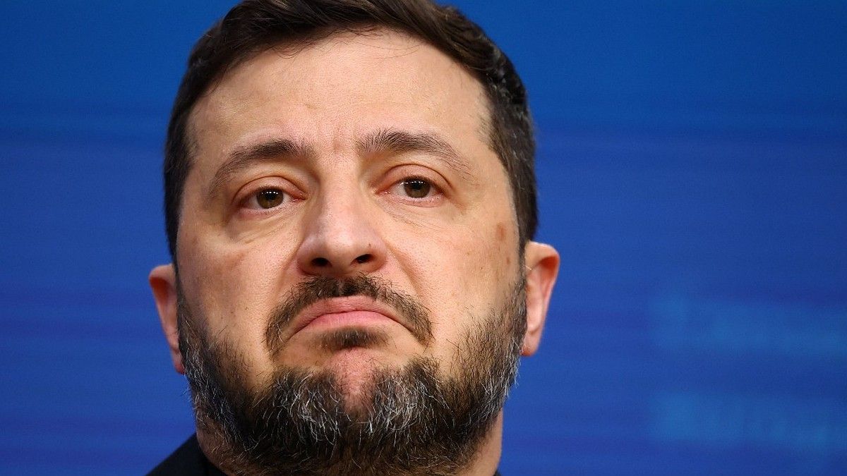 Медведчук объяснил, почему Зеленский начал грозить миру беспилотниками
