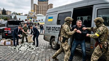 На Украине потеряли генпрокурора. Нашли в клинике
