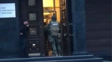 А в это время продолжается борьба с коррупцией передел рынков