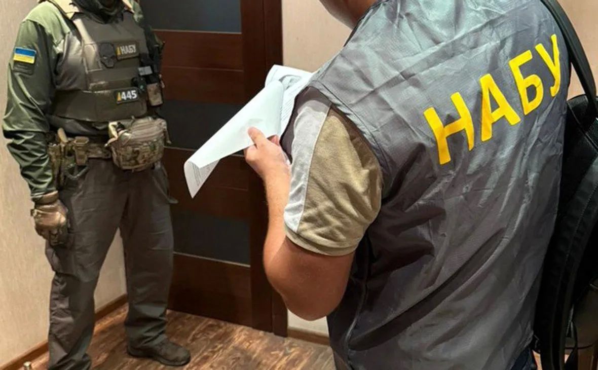 НАБУ и САП начали обыски у генерального прокурора Руслана Кравченко Украины