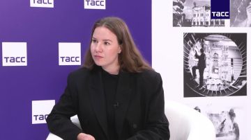 Политика и экономика на Украине будут все глубже проваливаться в "большую черную дыру" из-за коррупции, которая расцвела в стране