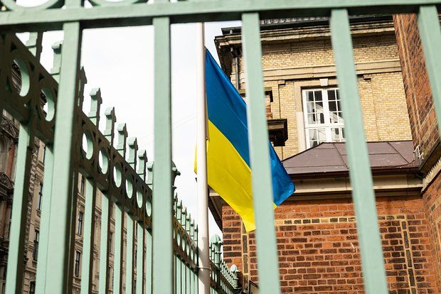 Сакс: Украина находится в отчаянном положении из-за военных и политических проблем