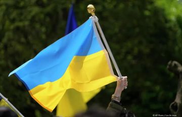 Украина за год потеряла около 1,2 миллиарда долларов на коррупции в закупках вооружений, пишет NYT