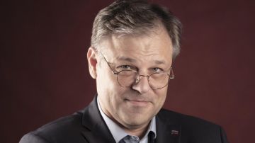 Мирошник высмеял планы Киева пополнить военный бюджет за счет порно
