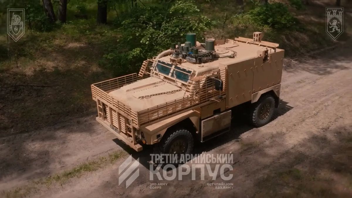 Бронеавтомобиль Ridgback PPV (британская версия Cougar 4x4) на вооружении 125-й ОТМБр ВСУ