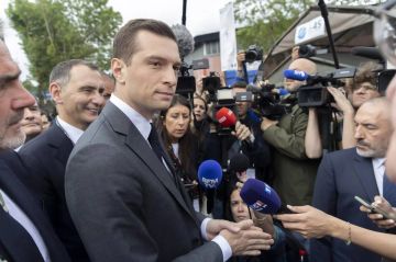 Лидер французской партии «Национальное объединение» заявил, что Франция не может и дальше оказывать Украине финансовую поддержку без гарантий