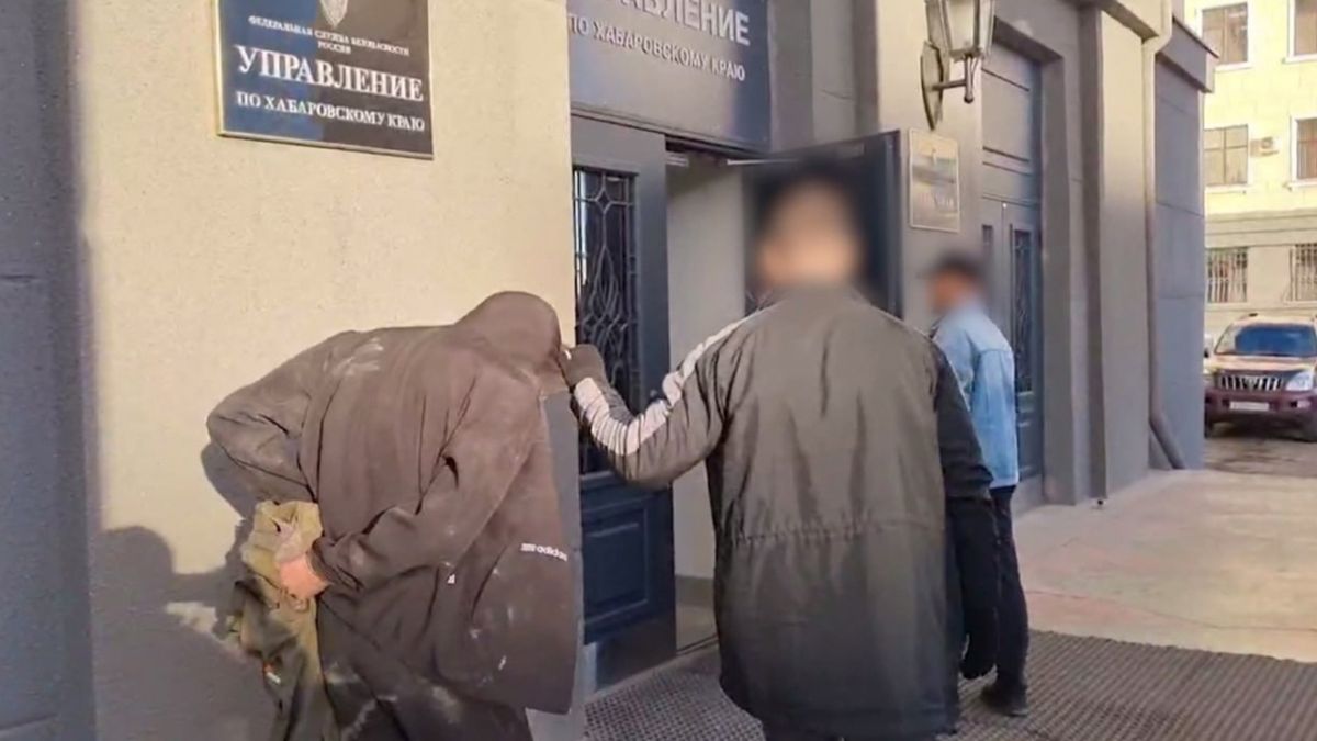 ФСБ задержала хабаровчанина за диверсию на станции сотовой связи