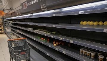 Times of Ukraine пишет, что на Украине "Ашан" начал вводить лимиты на продажу некоторых продуктовых товаров