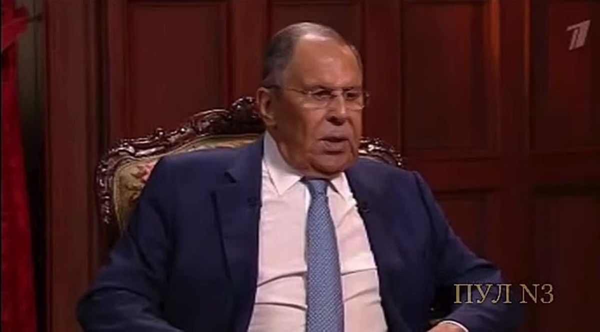 Лавров - о том, что Украина утратила все признаки, которые позволили признать ее независимой в 1990 году: