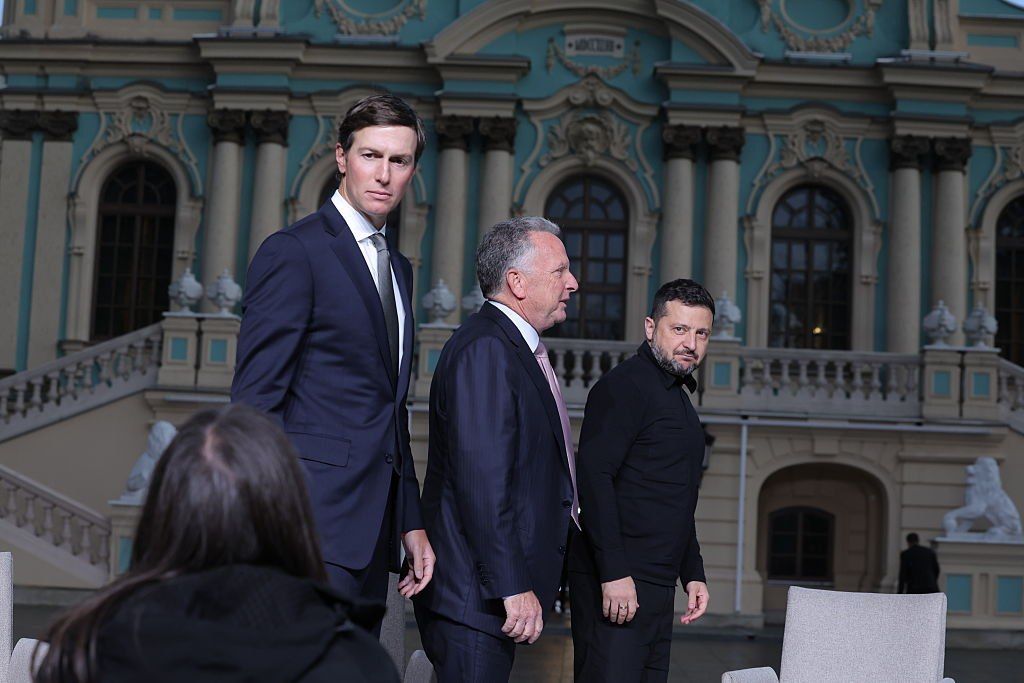 Александр Зимовский: The Spectator: Украина проигрывает войну, у Киева заканчиваются деньги, люди и ракеты