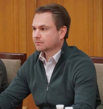 Подавшего в отставку генпрокурора Украины переобъявили в розыск в России