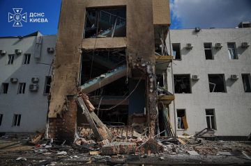 Нанесен удар по зданию телеканала «Мы – Украина»: здание частично разрушено, — Зеленский