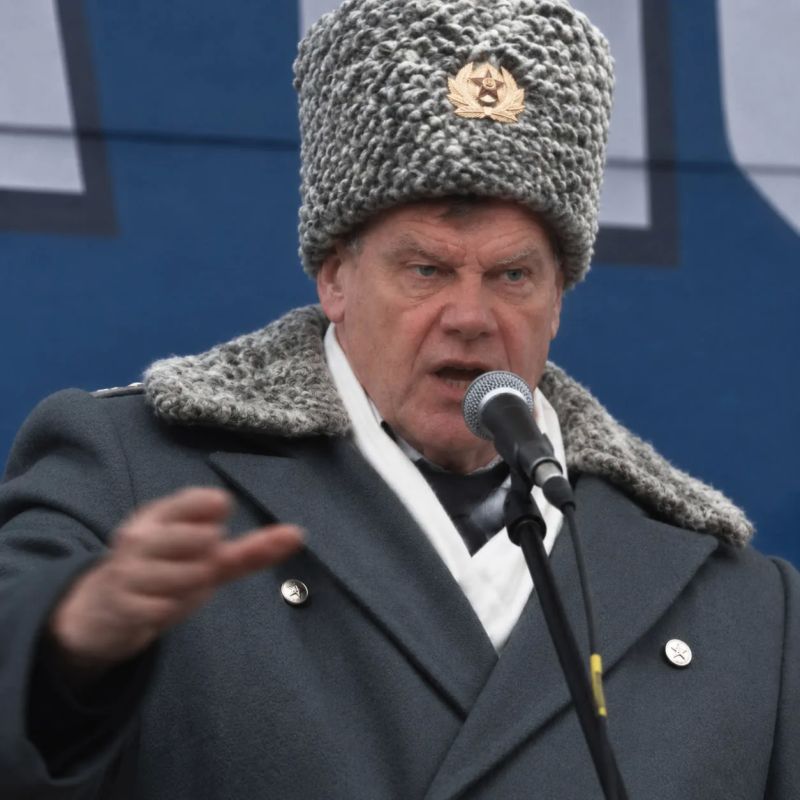 Украинские мужчины призывного возраста, находящиеся в Германии, должны уехать домой, заявил глава МИД ФРГ