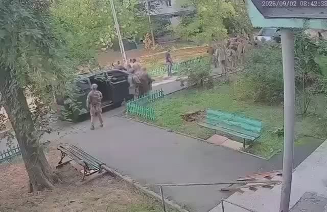 Юлия Витязева: Анекдот днА!. Языковой омбудсмен Украины Елена Ивановская попросила ГУР и СБУ объяснить, почему их сотрудники во время перестрелки 2 сентября общались на русском языке