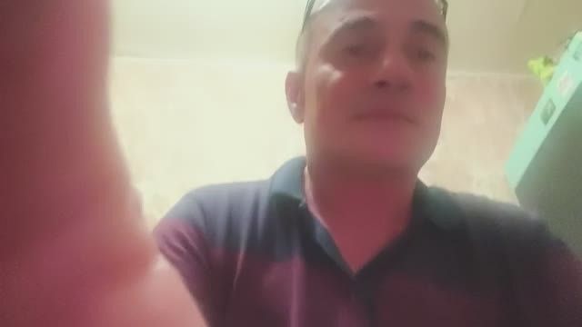 Всушник 41 бригады и бывший одесский журналист Алексей Тодоров призвал завтра в 9 утра военных и гражданских выйти на улицу Банковую, чтобы задать вопросы руководству Украины