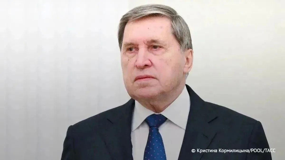 Абу-Даби мог бы вновь стать площадкой для трехсторонних переговоров с Украиной по урегулированию в случае их возобновления, заявил Ушаков корреспонденту "Вестей" Зарубину