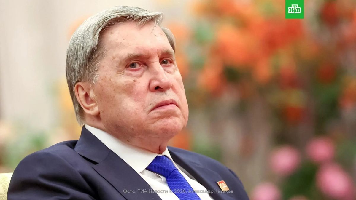 Вашингтон мог бы прекратить любую помощь Киеву для скорейшего урегулирования на Украине, заявил помощник президента РФ Ушаков в интервью журналисту Зарубину