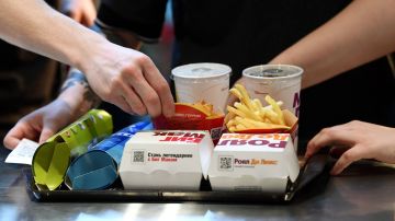 Дефицит продуктов, бесконечные тревоги: украинский Макдоналдс экстренно урезал меню