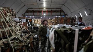 Украине снова отдают старье: Варшава передаст Киеву очередную партию устаревшего вооружения