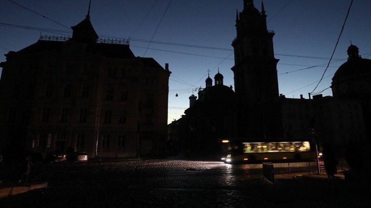 Тещу главарей ОУН* эксгумировали и перезахоронят во Львове