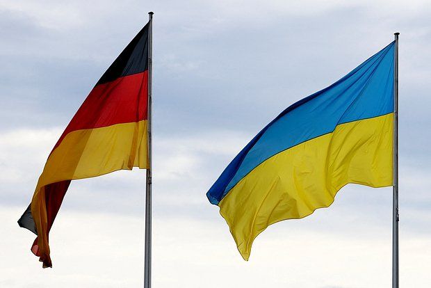 Лукассен: Украина должна пойти на уступки ради переговоров