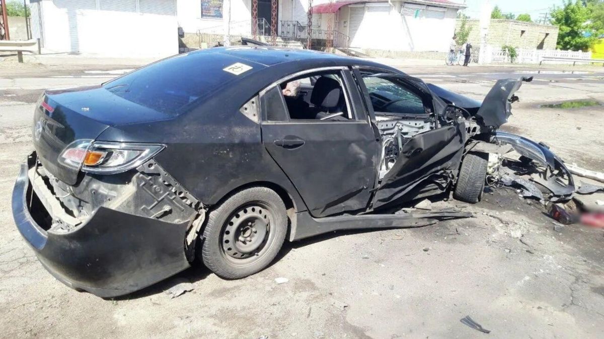 ВСУ атаковали гражданские автомобили в ЛНР: четверо людей пострадали