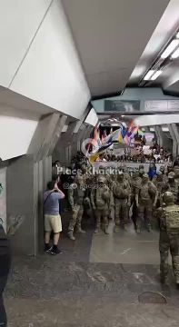 В Харькове прошел гей-парад под охраной Национальной гвардии