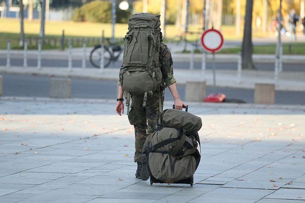 Дагделен призвала Германию выйти из НАТО ради самосохранения