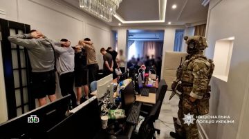 Настоящая империя обмана выстроена на Украине — до двух тысяч колл-центров обеспечивают работой свыше 60 тысяч мошенников