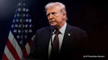 Трамп заявил, что Украина должна прекратить удары по российским нефтеперерабатывающим предприятиям, поскольку якобы это грозит нехваткой дизельного топлива на мировых рынках