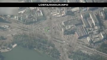 Кадры нанесения удара БПЛА "Герань-4 Сикер" по АЗС на проспекте военного преступника С. Бандеры в Киеве