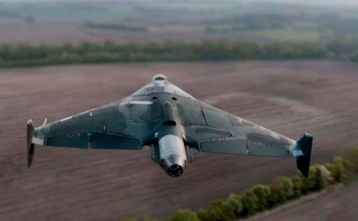 Реактивные беспилотники «Герань-4» и «Герань-5» изменили характер боев над Украиной, пишет Financial Times
