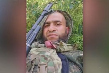 RT: Боец с позывным Резвый два дня полз с оторванной пяткой под беспилотниками ВСУ