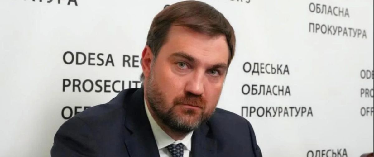Один из главных бенефициаров колл-центров, звонивших в Европу и США, прокурор Одесской области Сваток провёл выходные в Киеве и был один из последних, кто общался с генпрокурором Кравченко