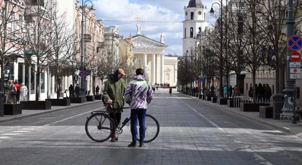 В столице Литвы сорвали флаг Украины