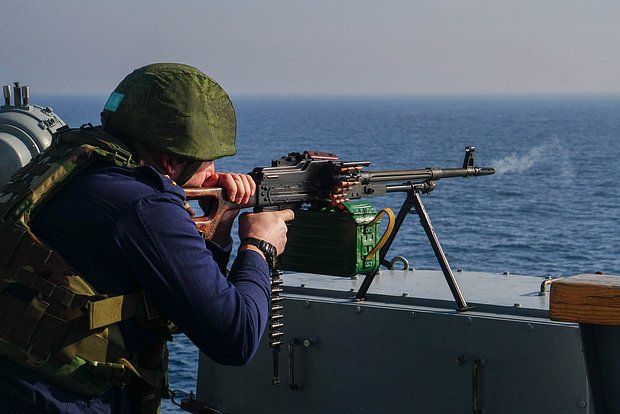 Российские военные уничтожили безэкипажный катер ВСУ в Черном море